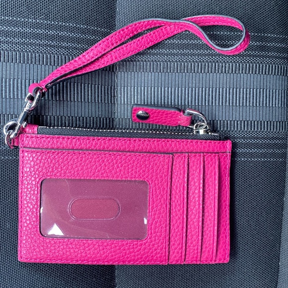 Marc Jacobs Fuchsia Leather Wristlet - Picture 2 of 5